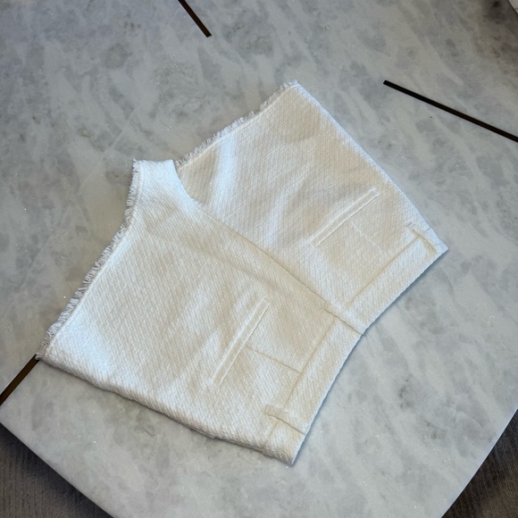 Zara Women's White Tweed Shorts - Picture 3 of 7